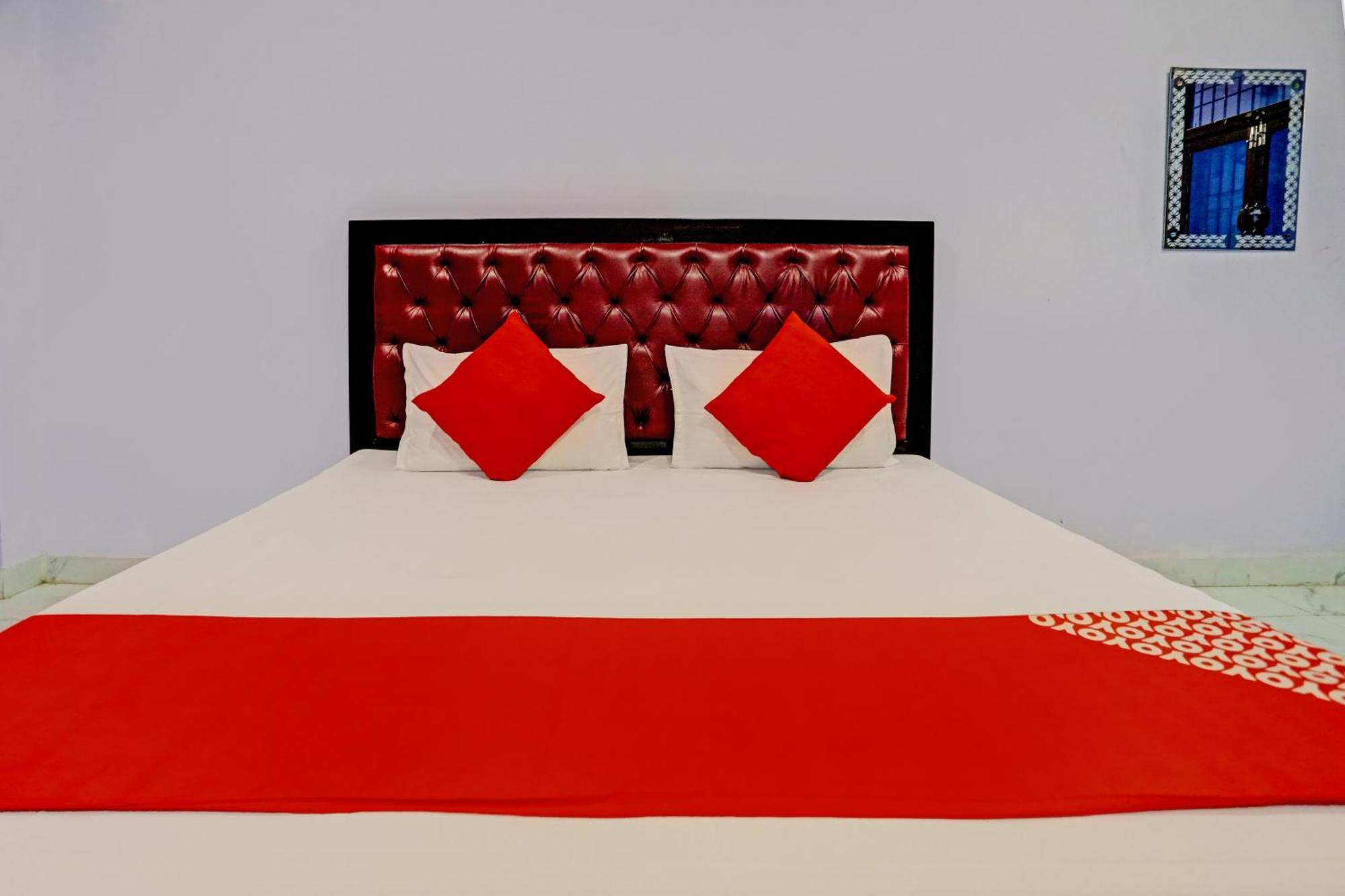 Oyo Flagship Hotel Star Inn 坎普尔 外观 照片